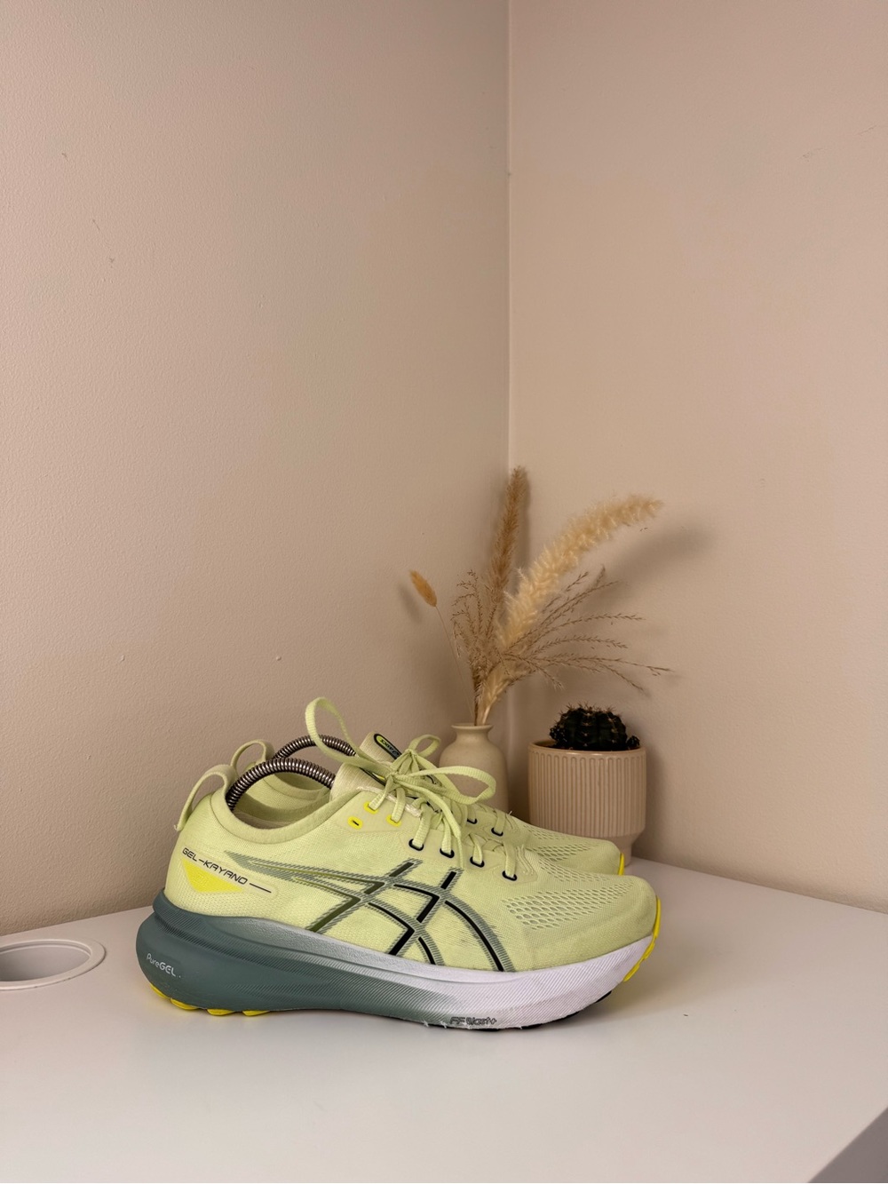 ASICS Gel-Kayano 31 – US 10 / EU 44